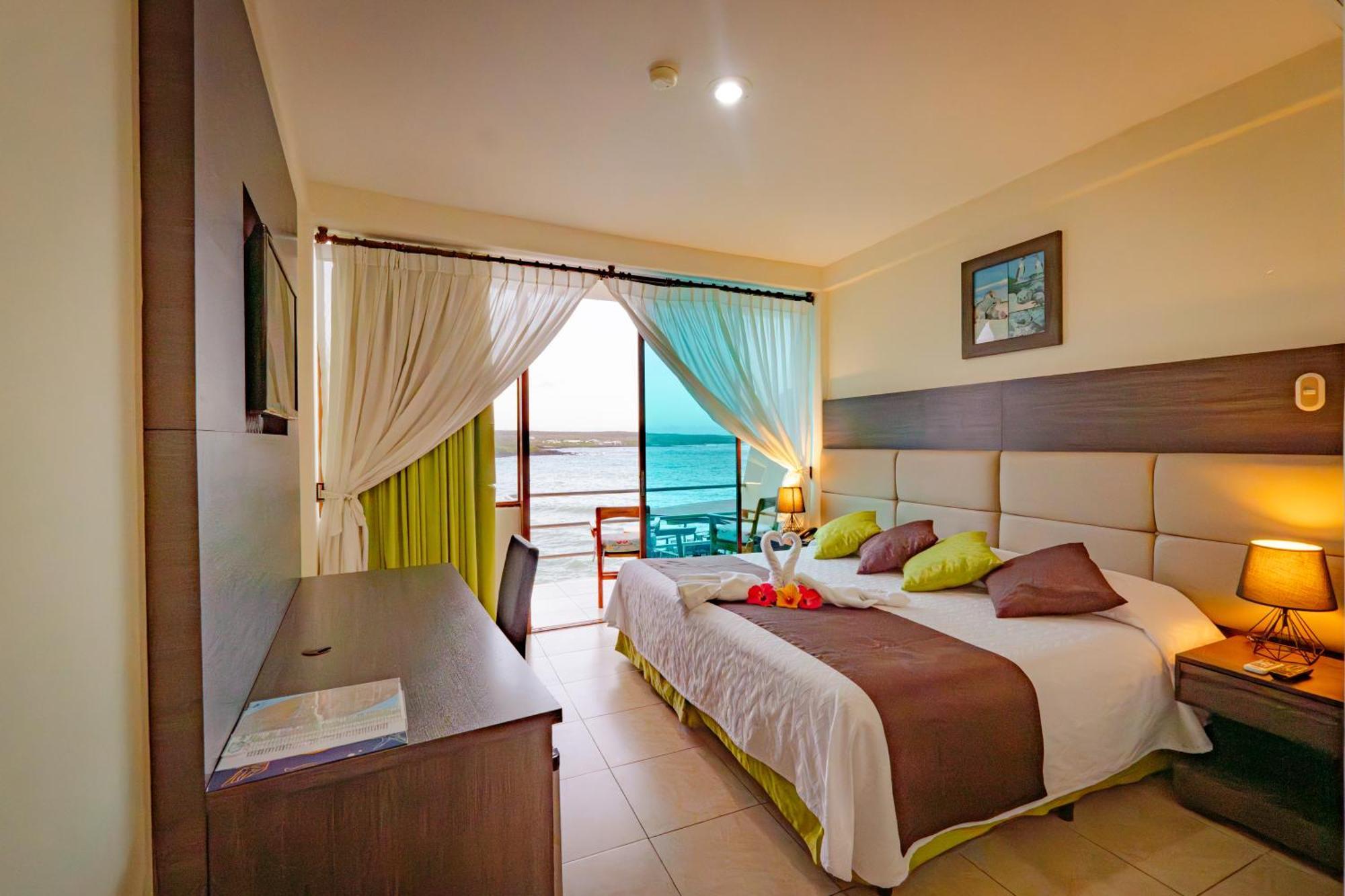 Hotel Solymar Puerto Ayora  Esterno foto
