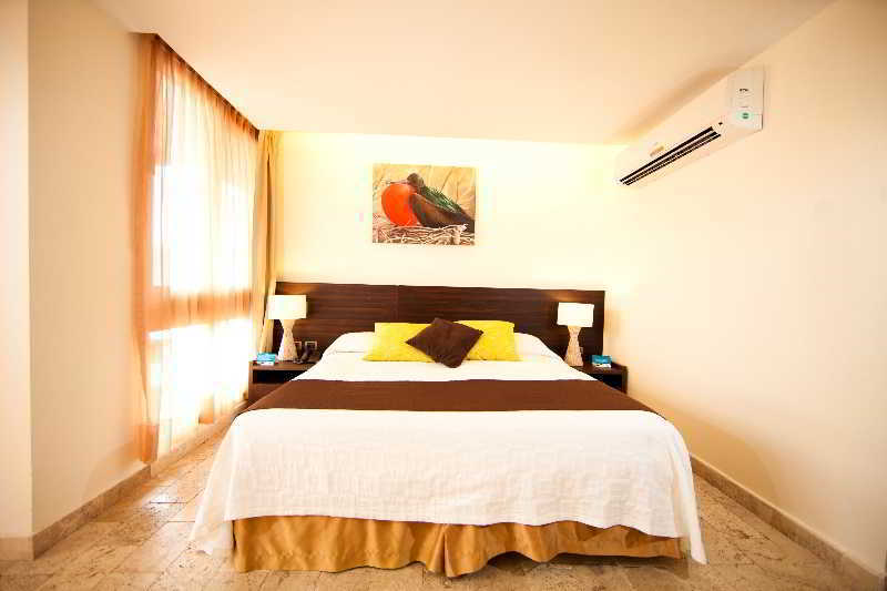 Hotel Solymar Puerto Ayora  Esterno foto