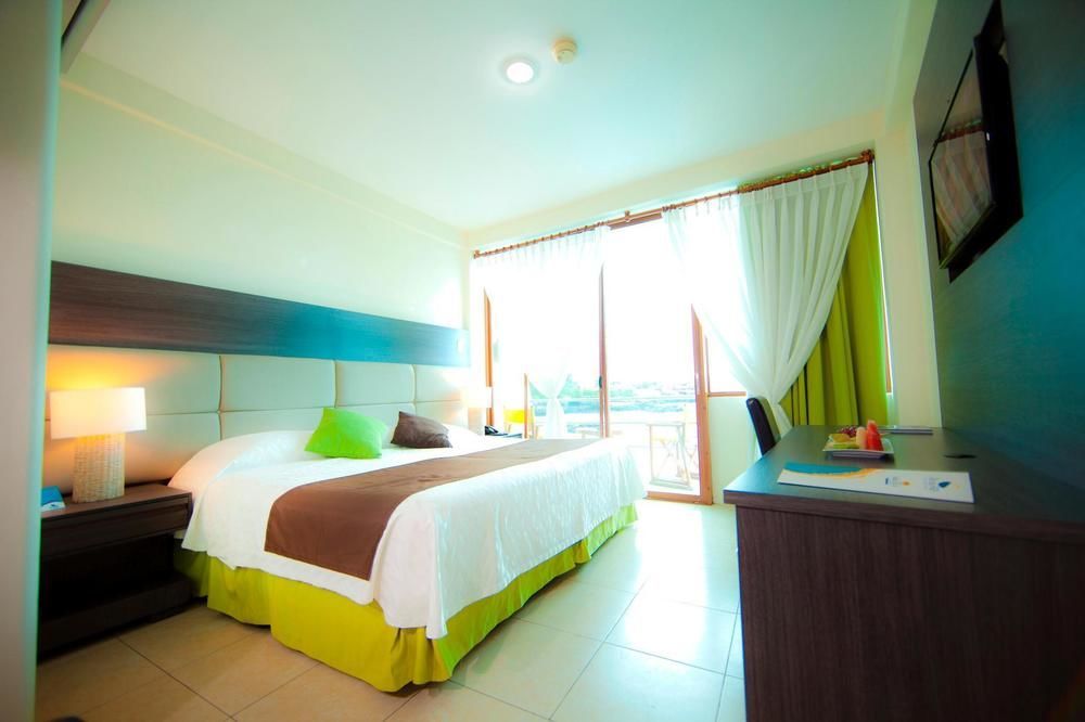 Hotel Solymar Puerto Ayora  Esterno foto